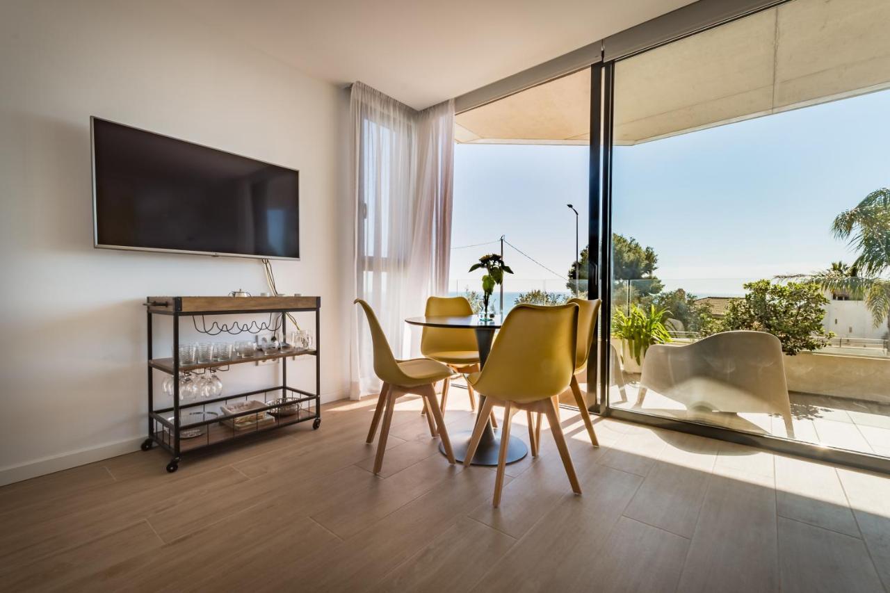 Apartament Modern Sea Front Sea Waves *