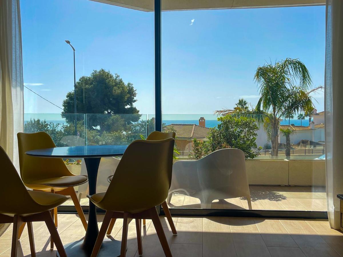 Apartament Modern Sea Front Sea Waves